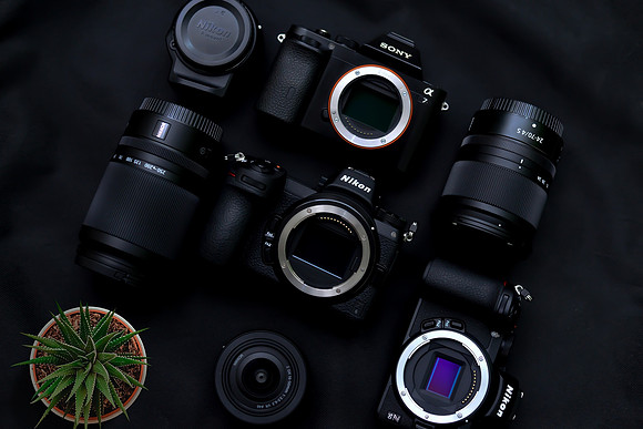 cameras-5551171_1920